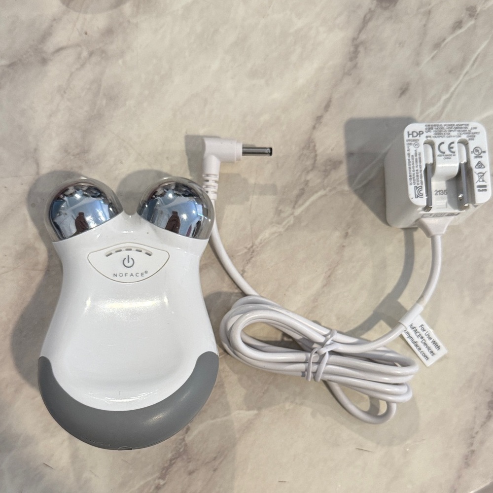 NuFace Mini Toning Device in White and Gray
